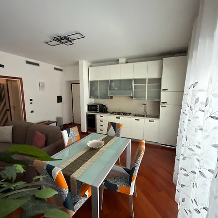 Maison70, Apartamento Pésaro