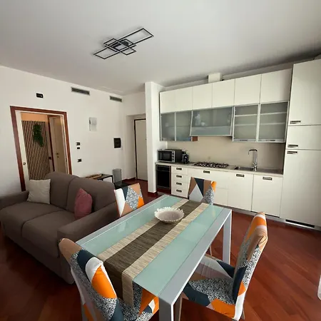 Maison70, * Pésaro